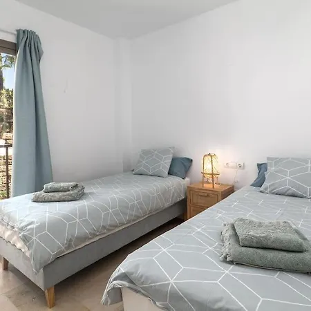 Апартаменты Superbe Avec Vue Эстепона